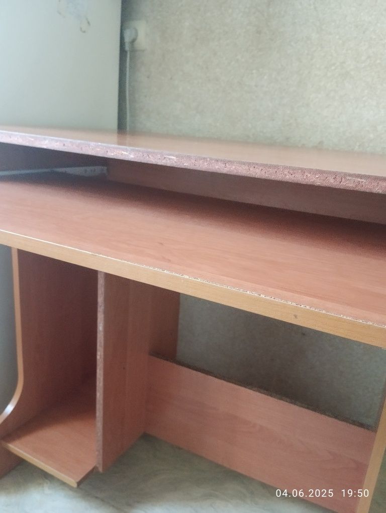 Комп'ютерний стіл недорого 500 грн 60×80