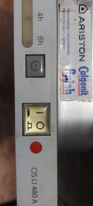 Продам посудомийну машину Hotpoint Ariston CIS LI 480 A