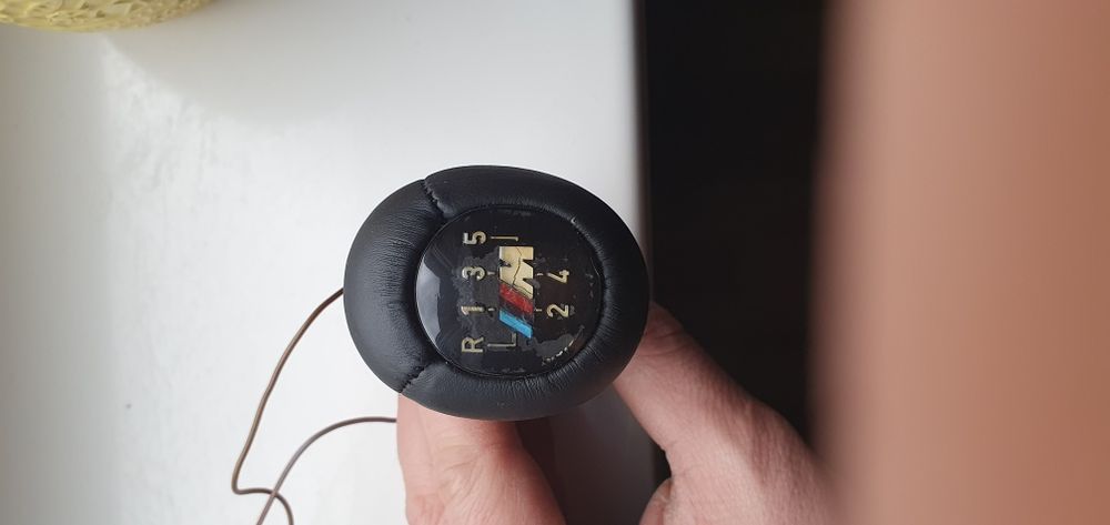 Gałka biegów bmw m-pakiet podświetlana obszyta skórą