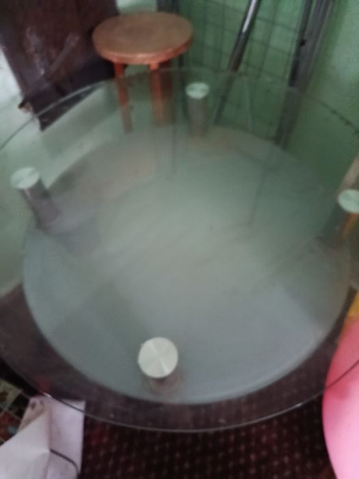 Продам скляний кухонний стіл