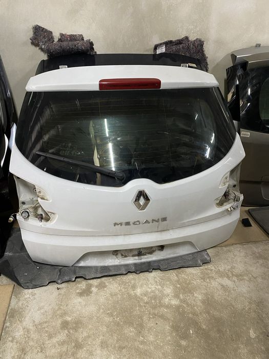 Ляда Меган 3 Кришка багажника OV369 універсал Рено Меган 3