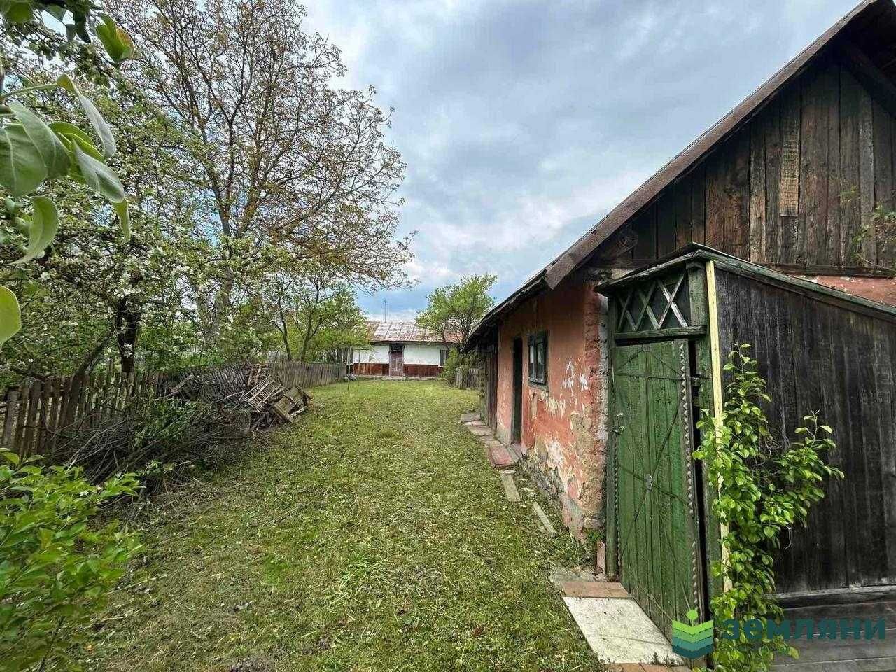Продається земельна ділянка дачного типу, розташована в с. Павлівка