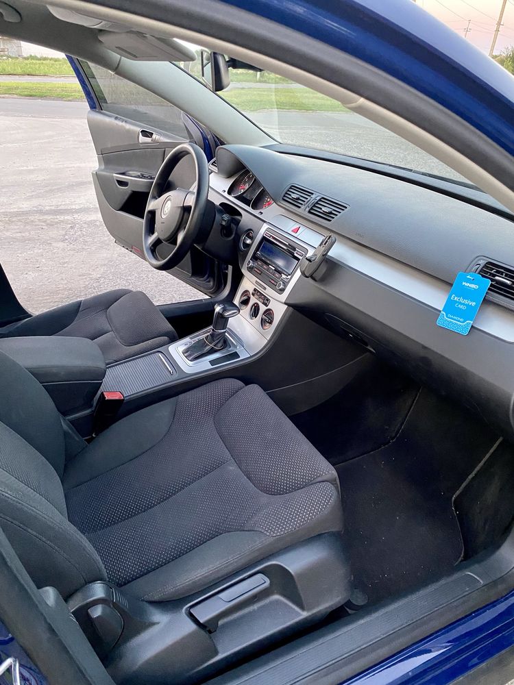 Volkswagen Passat 2009 рік