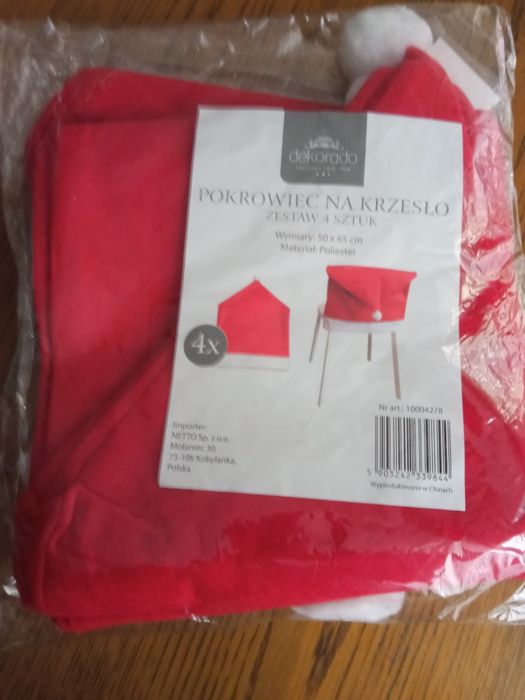 Zestaw pokrowców sw  na krzesła - nowe
