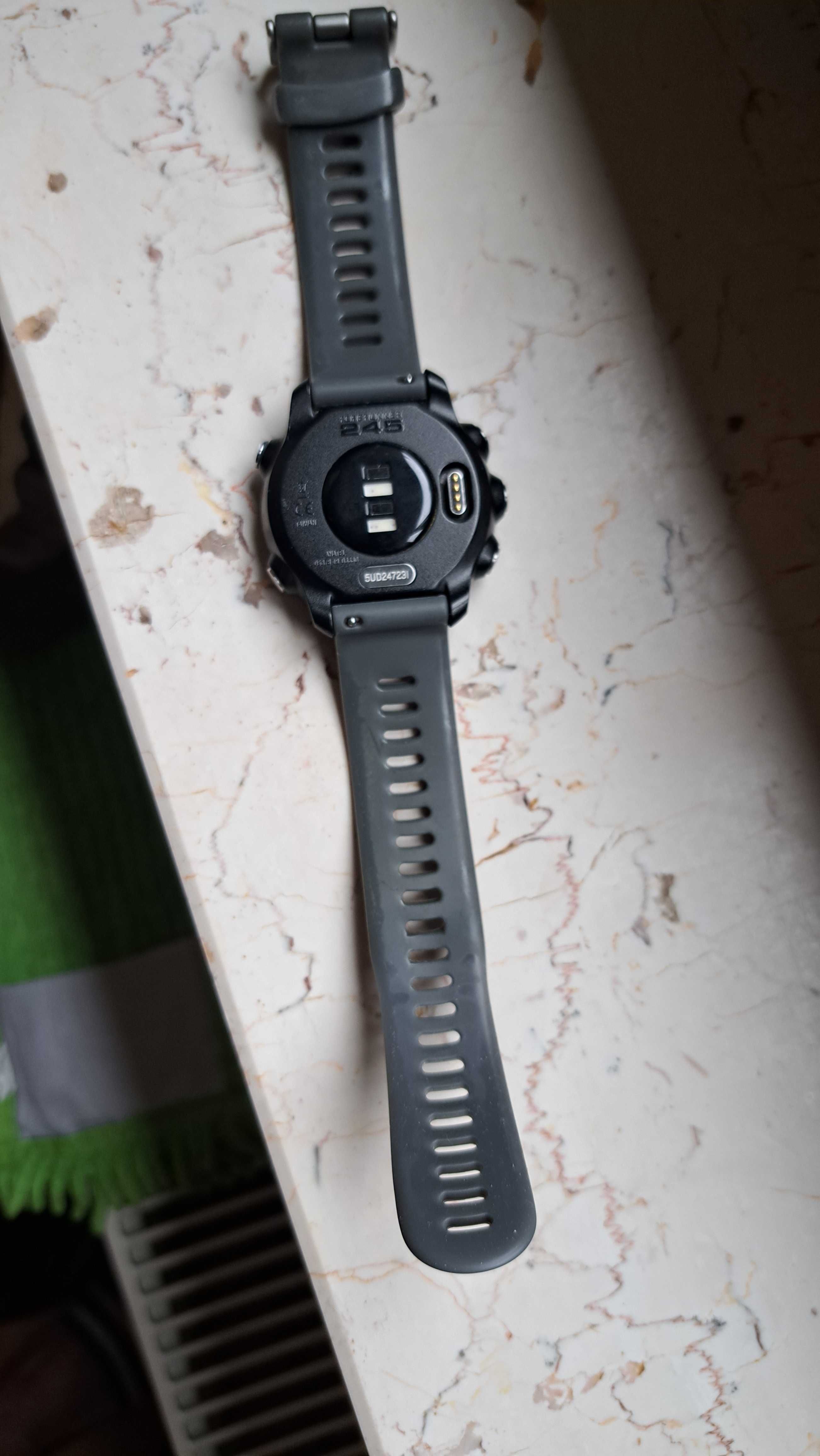 Garmin Foreruner 245