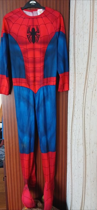 Костюм человек-паук,бетмен,тор,супергёрл,железный человек