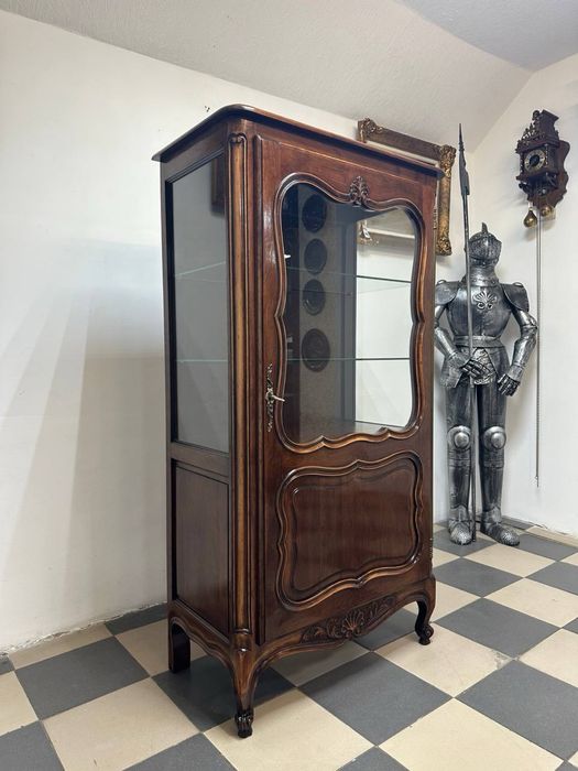 Вітрина сервант 3662 дерево витрина 3661