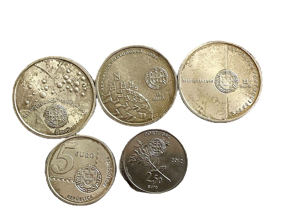 Moedas Euro 8, 5 e 2,5€ comemorativas