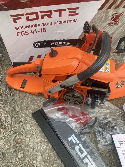 Бензопила FORTE FGS41-16 2500вт 41куб.см 5.2кг