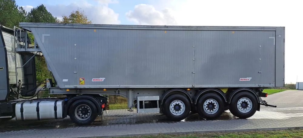 Benalu  BENALU wywrotka, bardzo lekka !