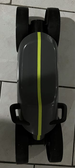 Carrinho para bebe treinar equilibro e impulsao