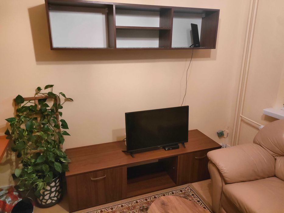 Nadstawka pod telewizor plus półka