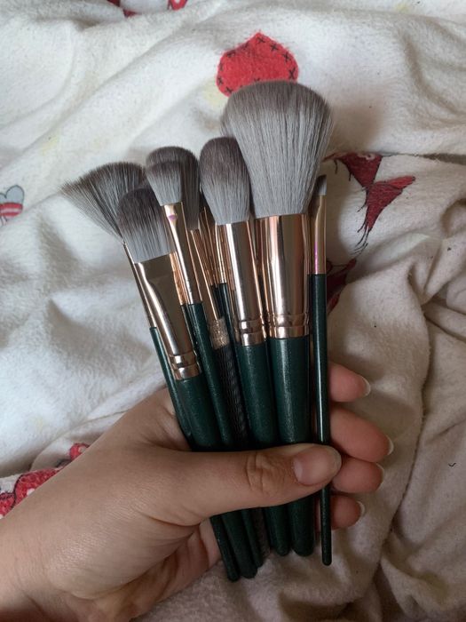 набір пензлів для макіяжу 14 шт в чохлі