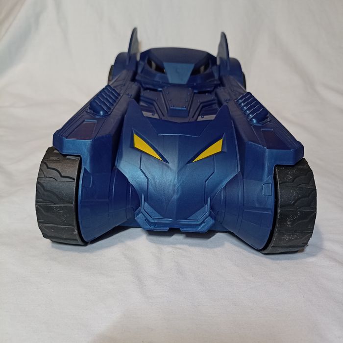 Машинка Бэтмобиль