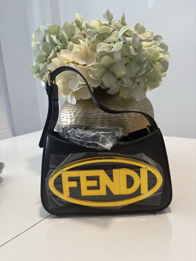 Mala Fendi Nova