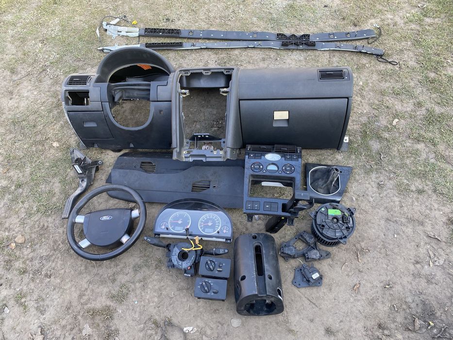 деталі салону пластики Ford Mondeo MK3 мондео