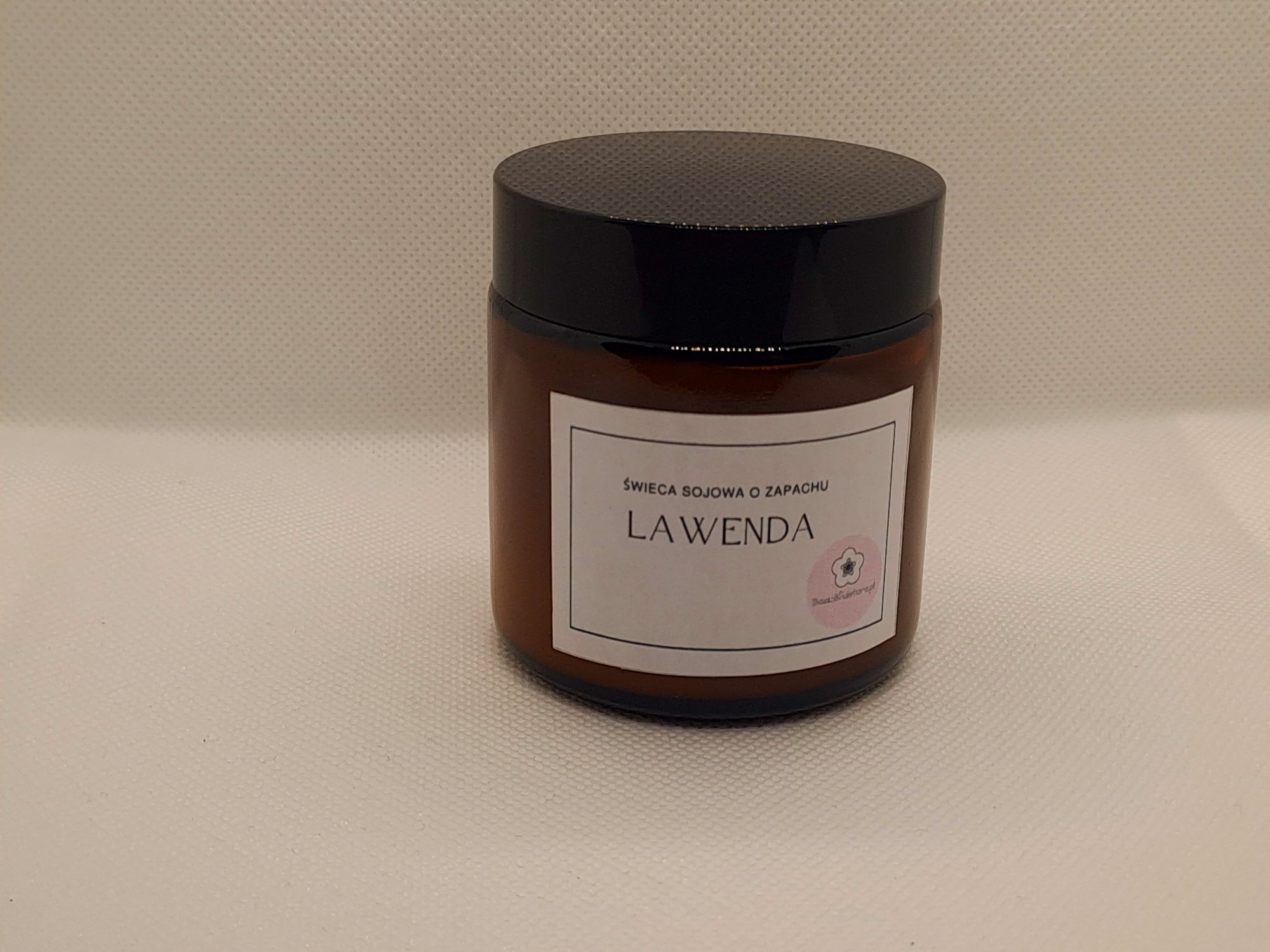 Świeca sojowa o zapachu lawendy