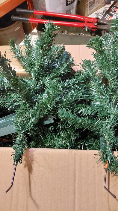 Choinka sztuczna 180