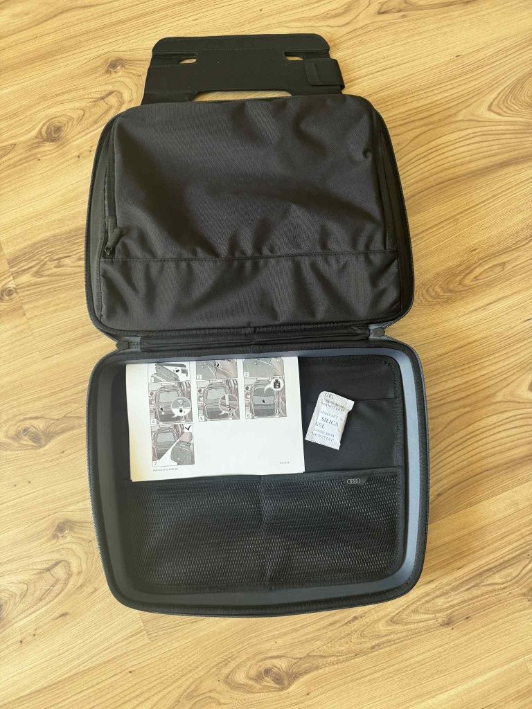 Torba pojemnik na śmieci audi. Torby  schowki