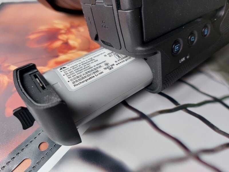 Аккумулятор Canon LP-E19 / Япония