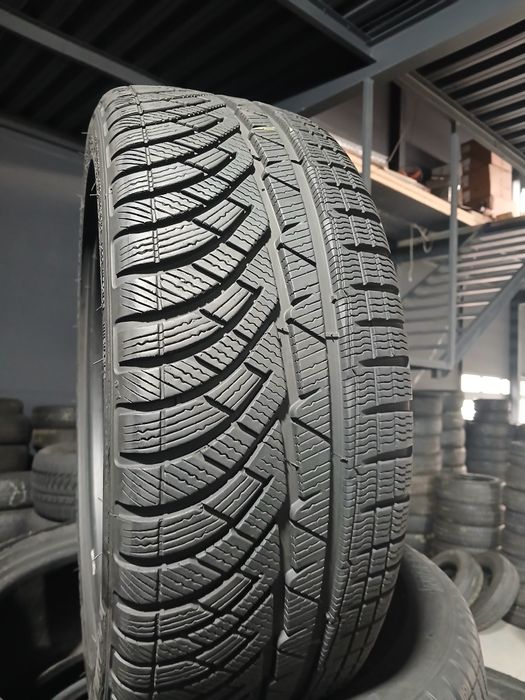 Зимові Шини БВ 225/45 R18  MICHELIN  Pilot Alpin PA4