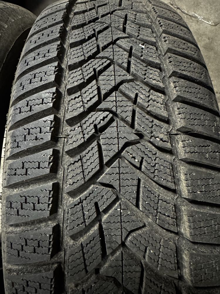 Opony zimowe Dunlop 215/60/16 jak nowe!!! Para