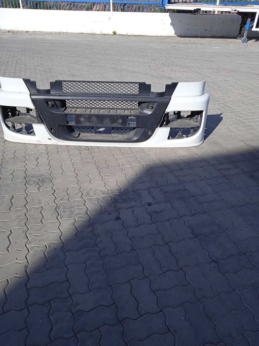 Grelha Frontal IVECO Stralis