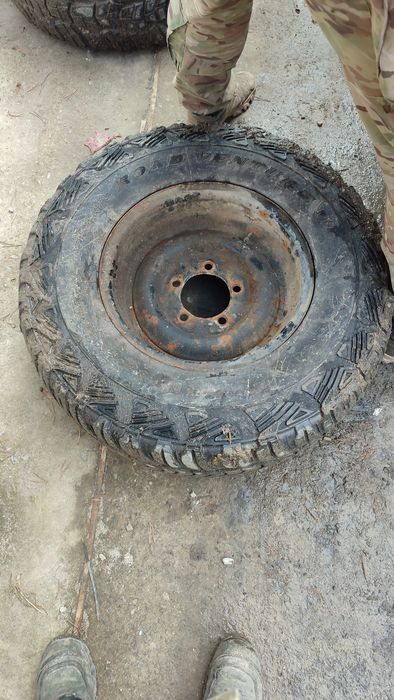 Колеса з дисками 31/10.5r15