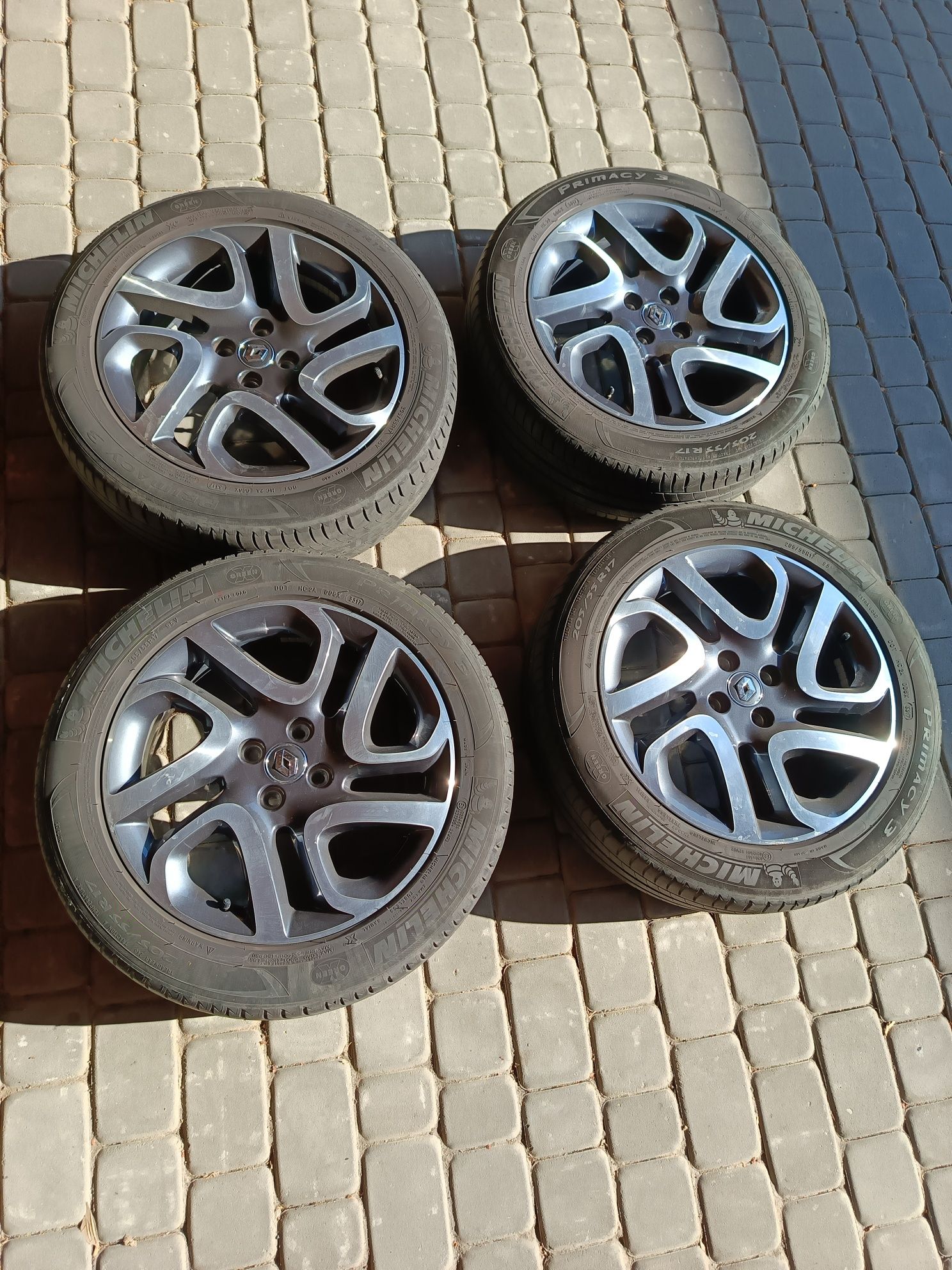 Opony letnie, alufelgi 205/55 R17kpl. 4 szt.