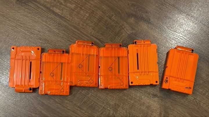 Zestaw 7 pistoletów NERF + 51 strzałek + 6 magazynków