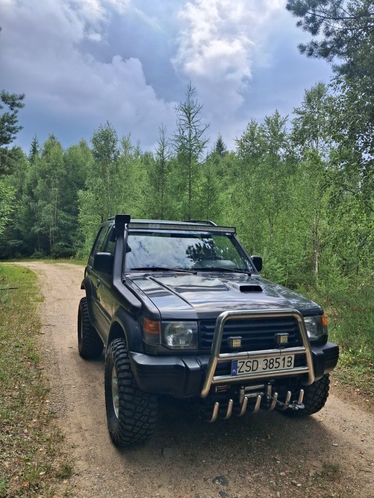Mitsubishi Pajero 2 2.8td 3d Super Select off road terenówka