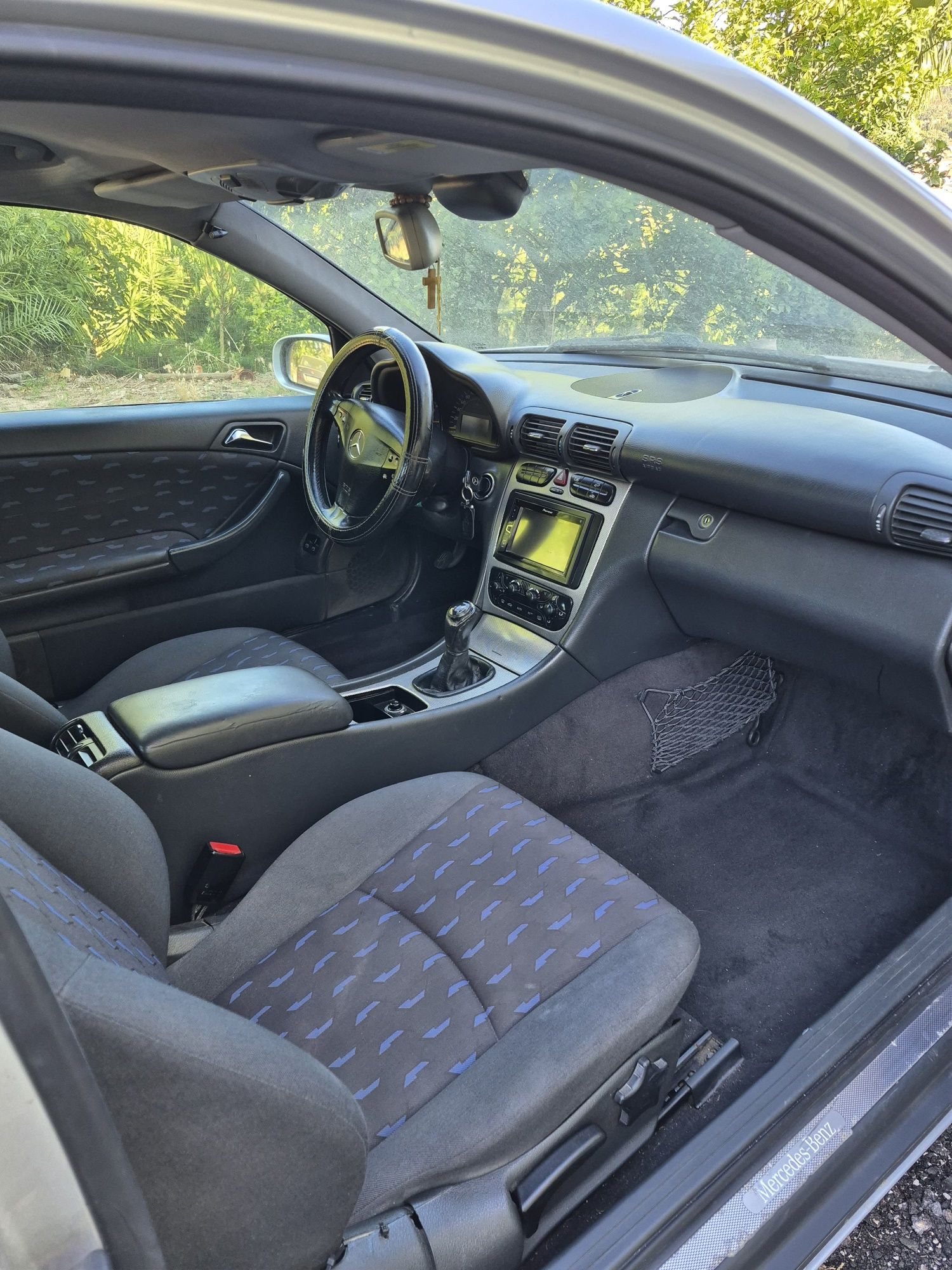 Mercedes-Benz sport coupe