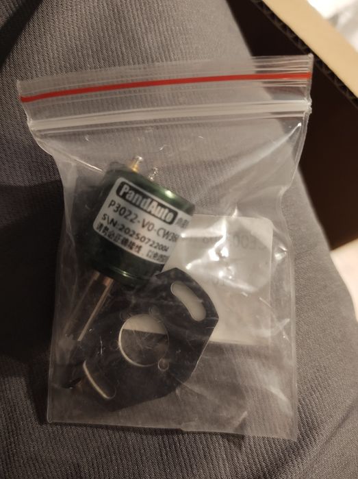 Czujnik kąta obrotu Halla