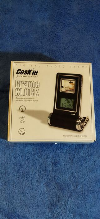 Relógio digital novo