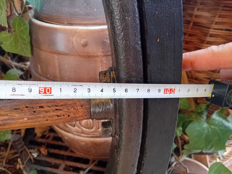 koło od wozu obręcz metalowa szprychy drewniane koła dwie sztuki 98 cm