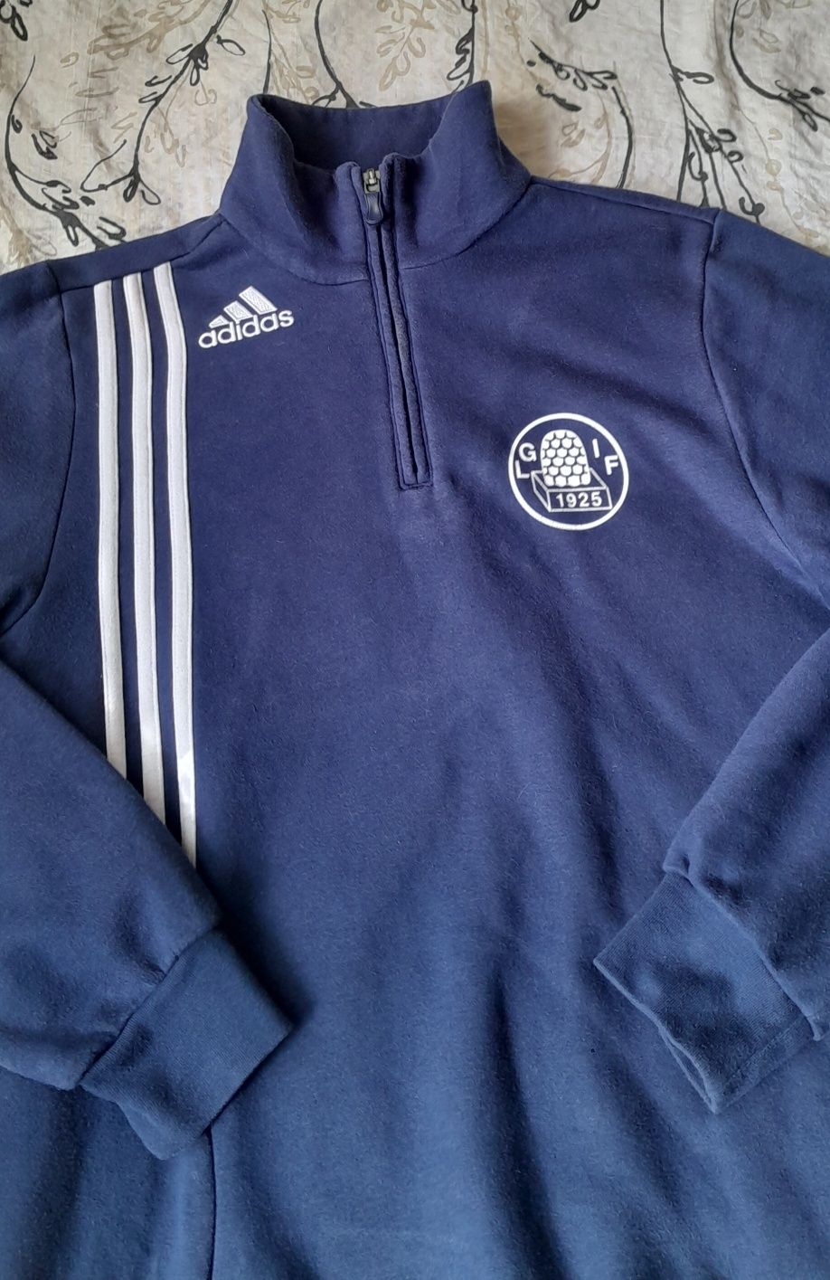 Granatowa bluza Adidas