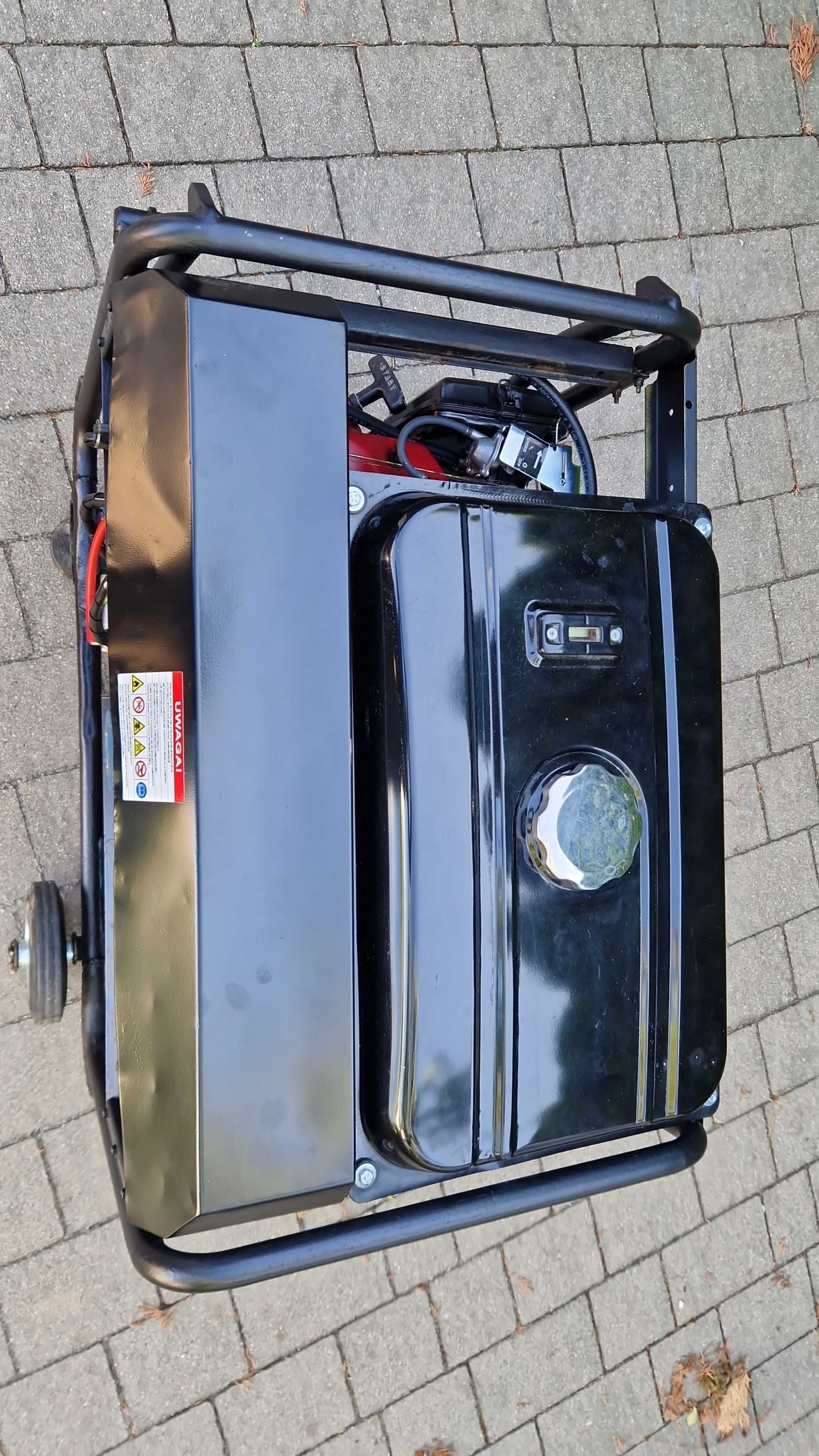 Agregat pradotworczy Honda Eisemann  P7200E 3 fazowy 6,5kVA 400V z AVR