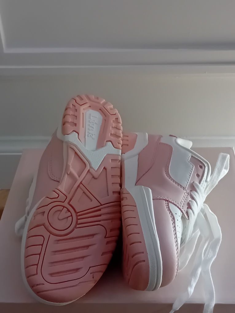 Nowe adidasy dla dziewczynki Link r 32