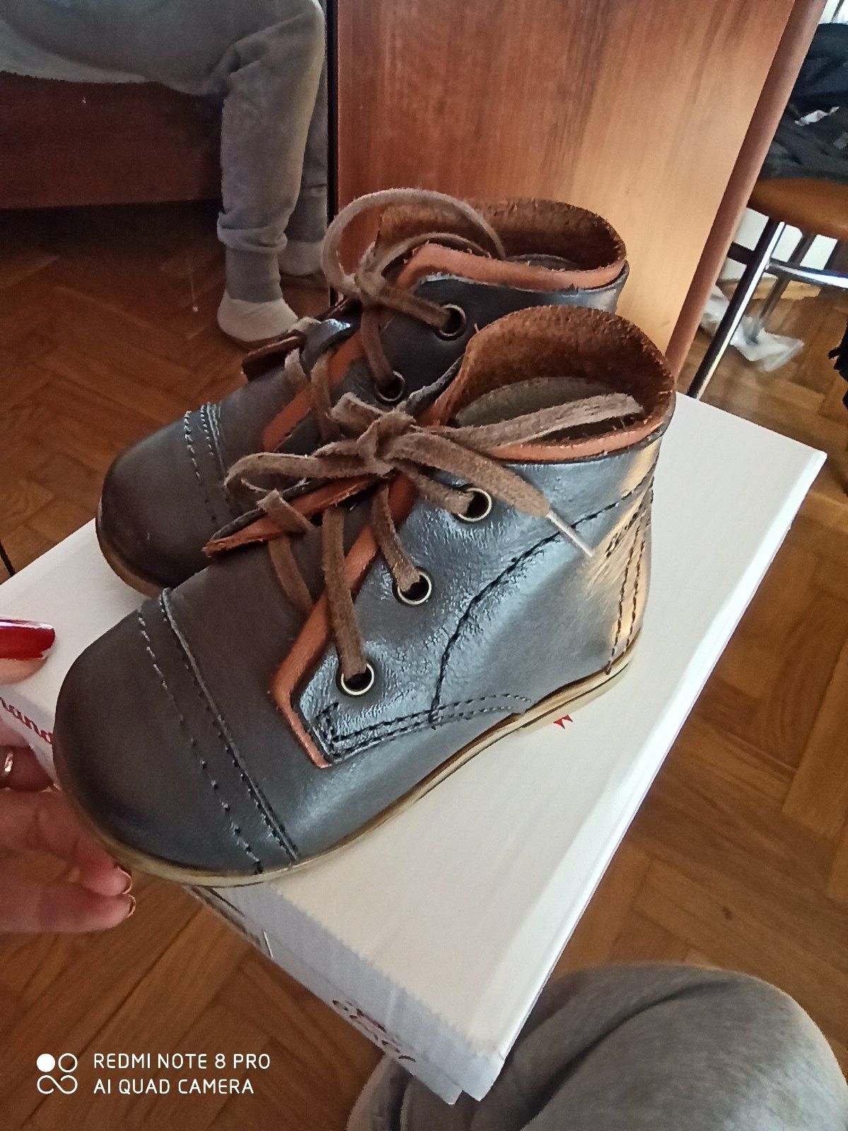 Jak NOWE Buty trzewiki jesienne  EMEL r. 19