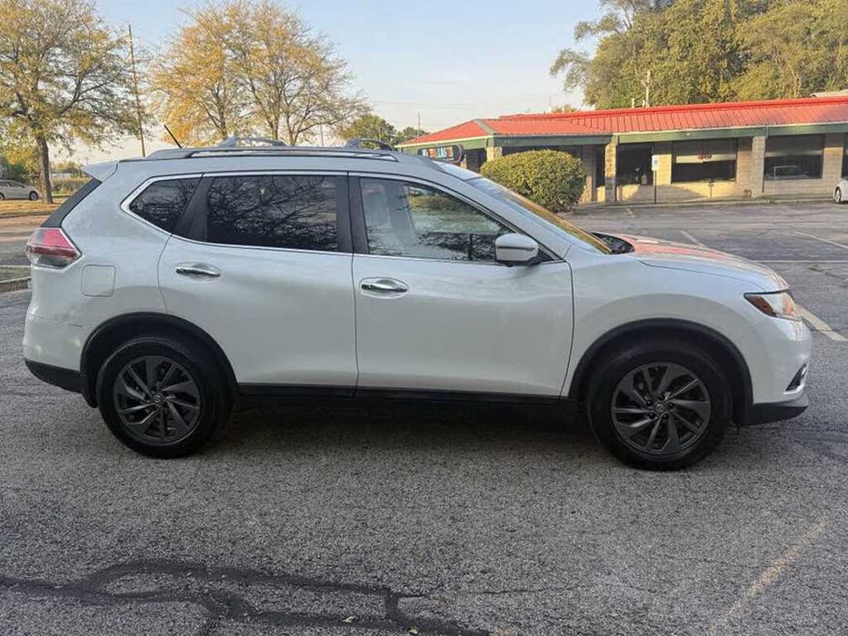 Nissan Rogue SL      2016
