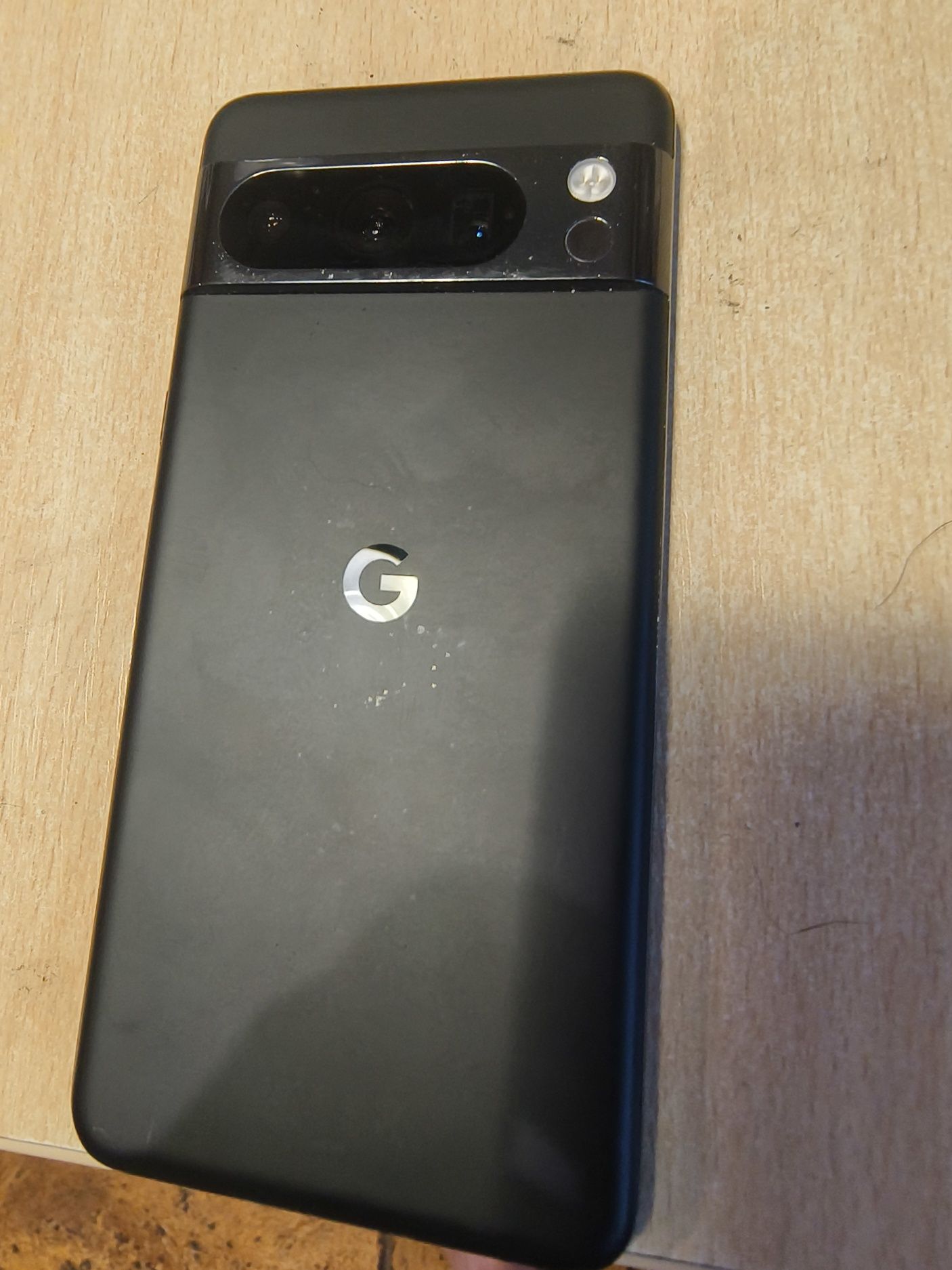 Google Pixel 8 pro + Google Watch