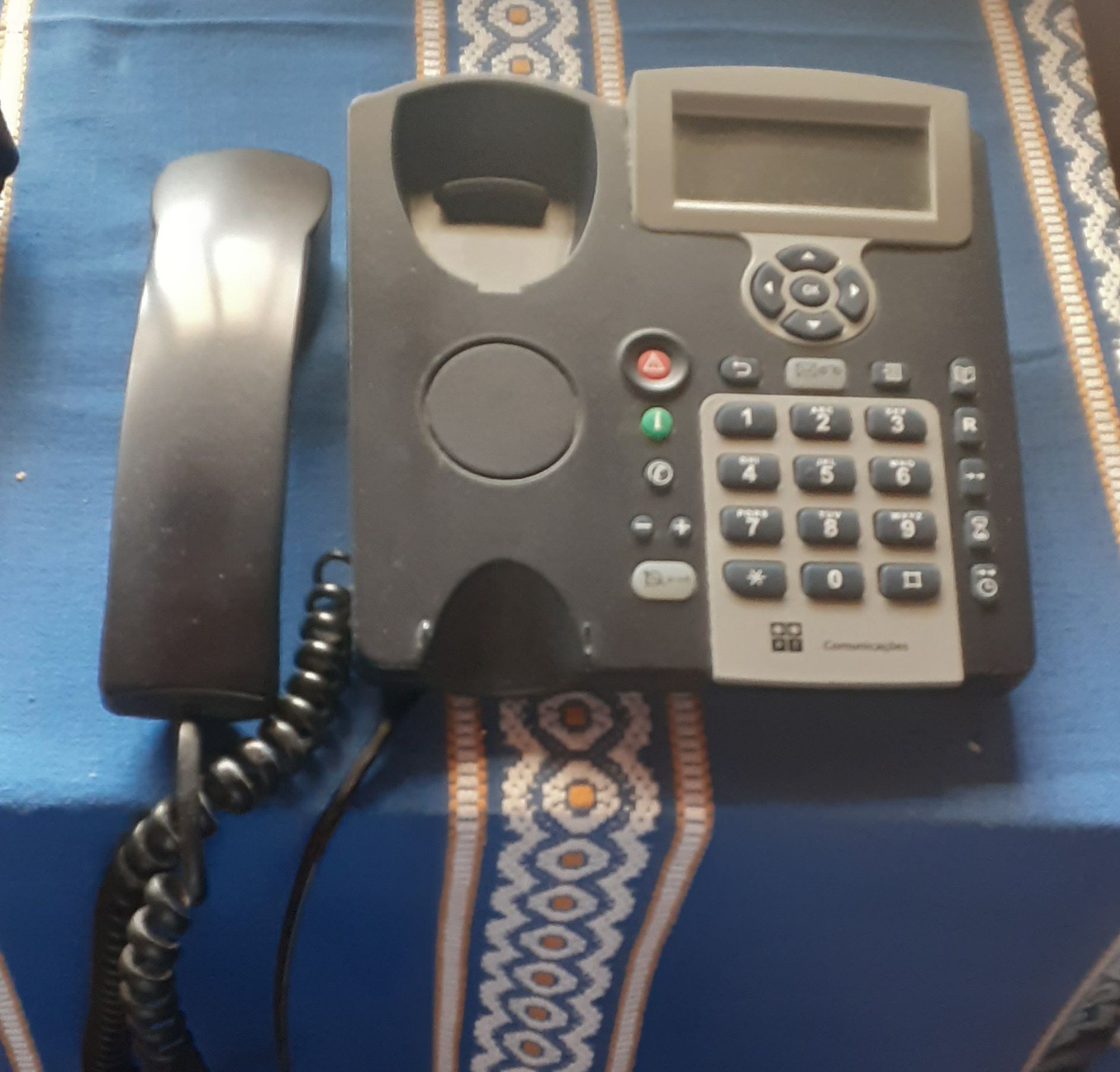 Telefone fixo de teclas