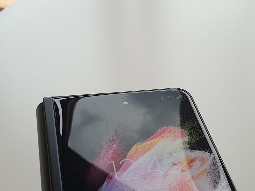 Samsung Galaxy Z Fold 3 atrapa