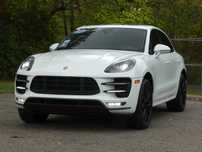 2017 Porsche Macan TURBO