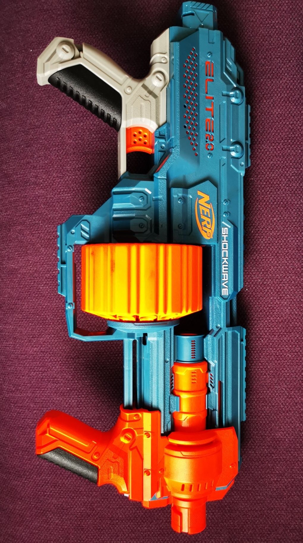 Vários tipos de Pistolas Nerf