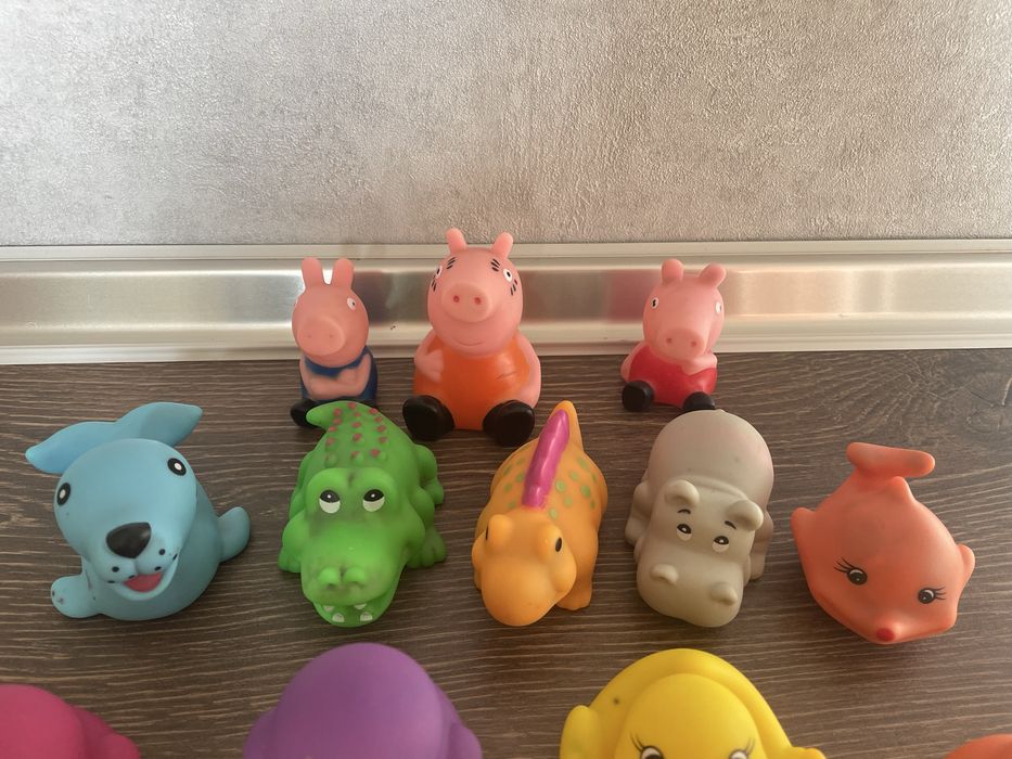 Іграшки для ванни