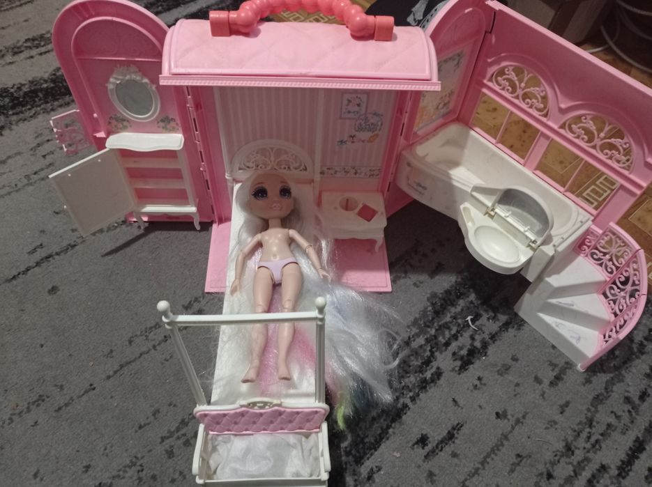 Куклы Рейнбоу Хай и Лол lol