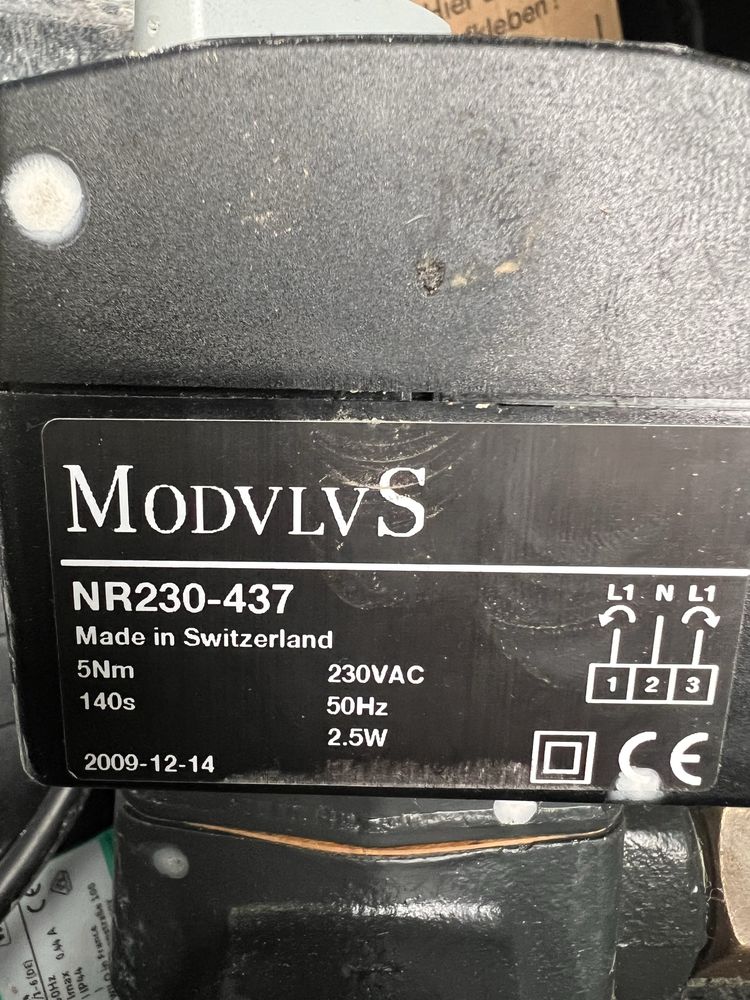 Zawor trójdrogowy z siłownikiem Modvlvs NR230-437