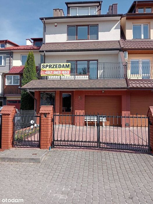 Przestronny dom z 7 pokojami w Tarnobrzegu