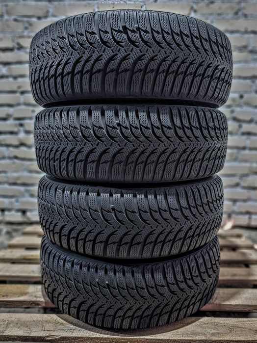 Зимові 205/60r16 Kumho | 2022 | 7mm | Ідеальні | Комплект преміум шин